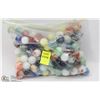 Image 1 : BAG OF VINTAGE MARBLES