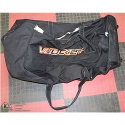 ROLLING HOCKEY BAG.