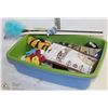 Image 1 : 2 CAT LITTER PANS WITH ASSORTED TOYS