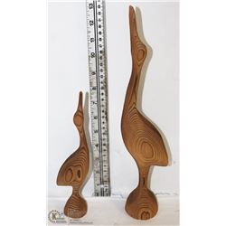 TWO RED CEDAR CROWE CANADIAN CARVINGS OF BIRDS