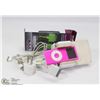 Image 1 : BOX W/PINK APPLE IPOD, 4GB, 12 VT PLUG-IN
