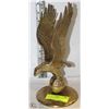 Image 1 : TALL BRASS EAGLE