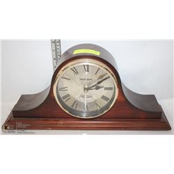 QUARTZ DAKOTA MANTEL CLOCK