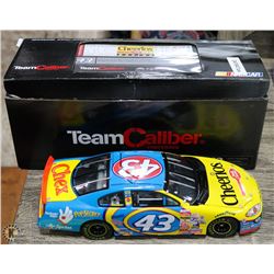 1:24 NASCAR JOHN ANDRETTI DIE CAST.