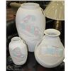 Image 1 : 3 DESIGNER SHOWHOME WHITE VASES