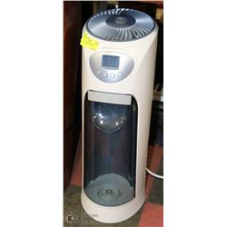 BIONAIRE WHITE HUMIDIFIER.