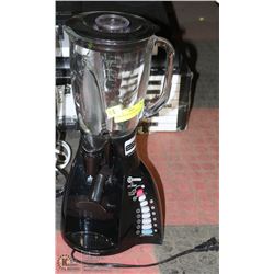 HAMILTON BEACH BLENDER