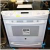 Image 1 : GE 30" SLIDE IN SELF CLEANING CONVECTION ELECTRIC