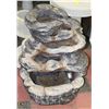 Image 1 : WATERFALL FOUNTAIN 27"H X 21"W X APPROX 13"D