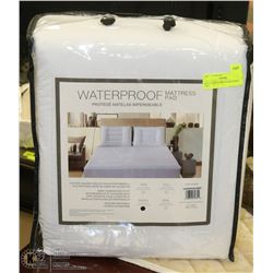 ON CHOICE: QUEEN WATERPROOF MATTRESS PAD
