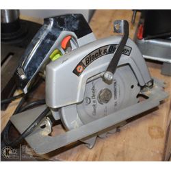 BLACK & DECKER POWER SAW.