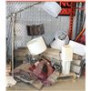 Image 1 : PALLET OF FURNITURE STORE RUGS AND ACCENT LAMPS