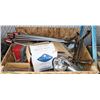 Image 1 : PALLET OF HEAVY DUTY TRUCK STUFF INCL PINTLE