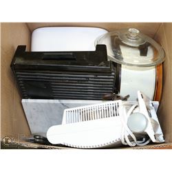 BOX OF KITCHEN AND OTHER HOUSEHOLD ITEMS