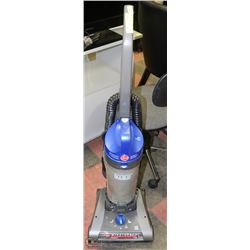 HOOVER WINDTUNNEL VACUUM