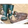 Image 1 : SET OF 4 CERAMIC BOOT GARDEN POTS -
