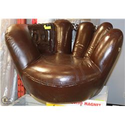 CHILDRENS BALL GLOVE CHAIR