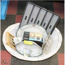 WICKER BASKET LINED WITH  STUDIO NOVA LARGE