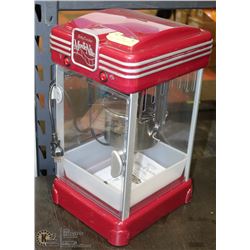 BETTY CROCKER CINEMA-STYLE KETTLE