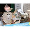 Image 1 : COLLECTION OF 3 CERAMIC BIRD HOUSES - SIZES ARE