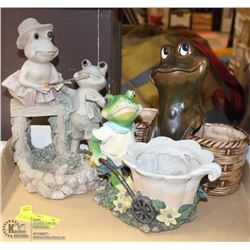 SET OF 3 CERAMIC FLOWER POT/ORNAMENTS -