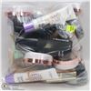 Image 1 : BAG OF ASSORTED MAKE UP - MOSTLY LOREAL