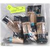 Image 1 : BAG WITH MANY ASST CREAM FOUNDATION