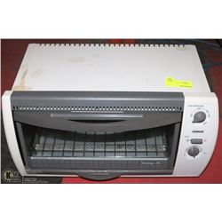 BLACK AND DECKER TOASTER OVEN