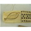 Image 5 : Eskimo Ivory Cribbage Board