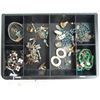 Image 2 : Contents of Jewelry Box