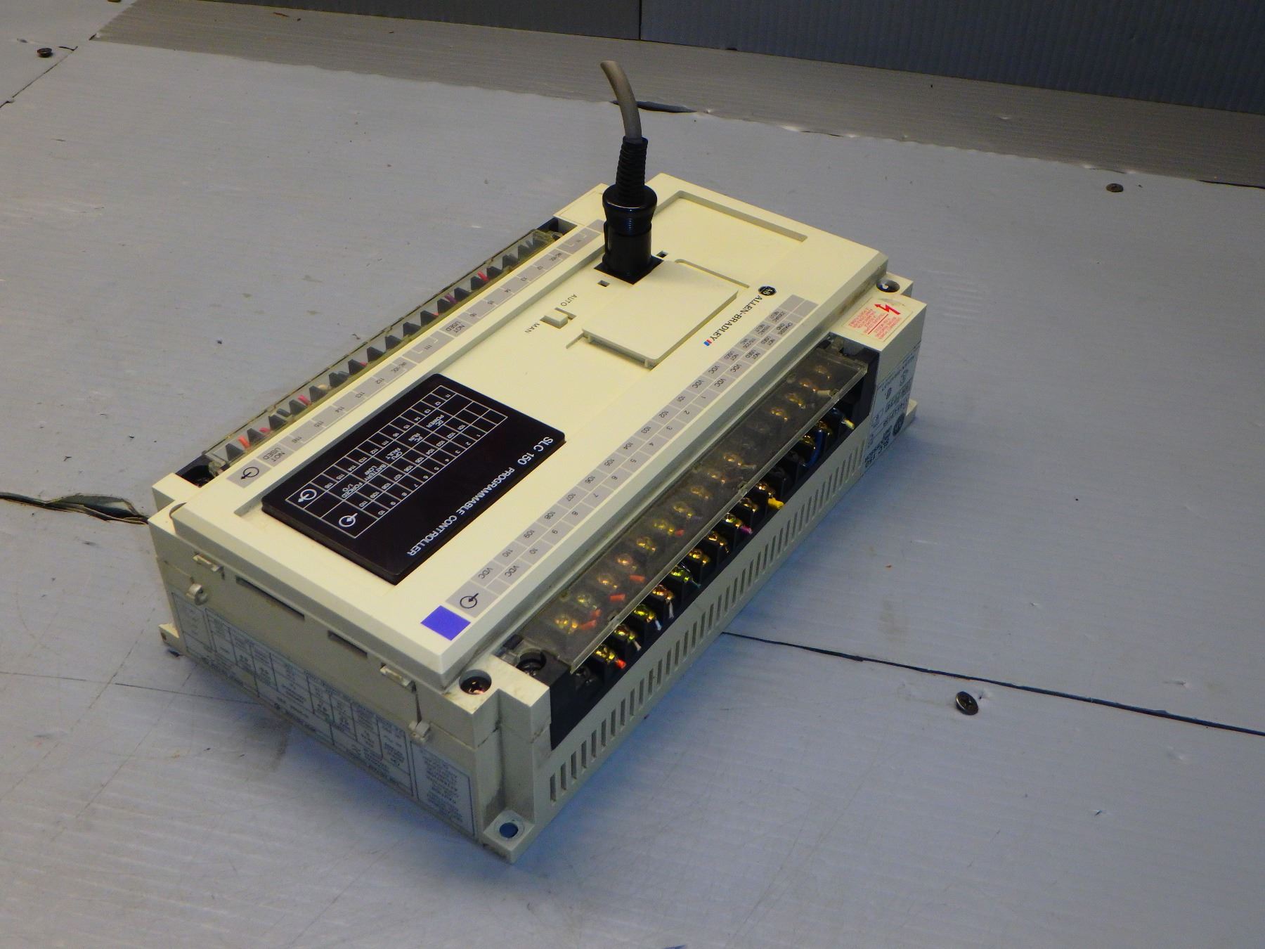 ALLEN BRADLEY 1745-LP156 SER.C SLC 150 PROCESSOR UNIT