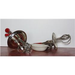 2 Beaters and Grindley Advertising Soap Dish