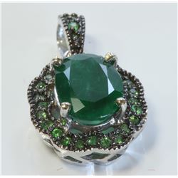 14K White Gold Tsavorite Pendant:2.7g/Tsavorite:27ea/Emerald:1.84ct