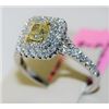 Image 1 : Fancy Diamond 0.51ct 18K White Gold 4.30gm Ring