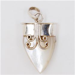 11.57gm Silver & Natural gemstone Pendant