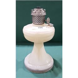 VINTAGE COLEMAN OIL LAMP