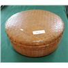 Image 1 : LIDDED WICKER BASKET