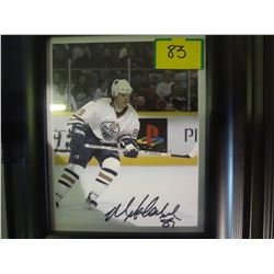 MIKE COMRIE AUTOGRAPHED PICTURE