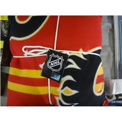 CALGARY FLAMES PLUSH BLANKET AND PILLOW