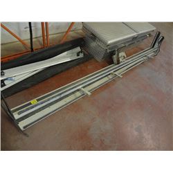 Set of running boards