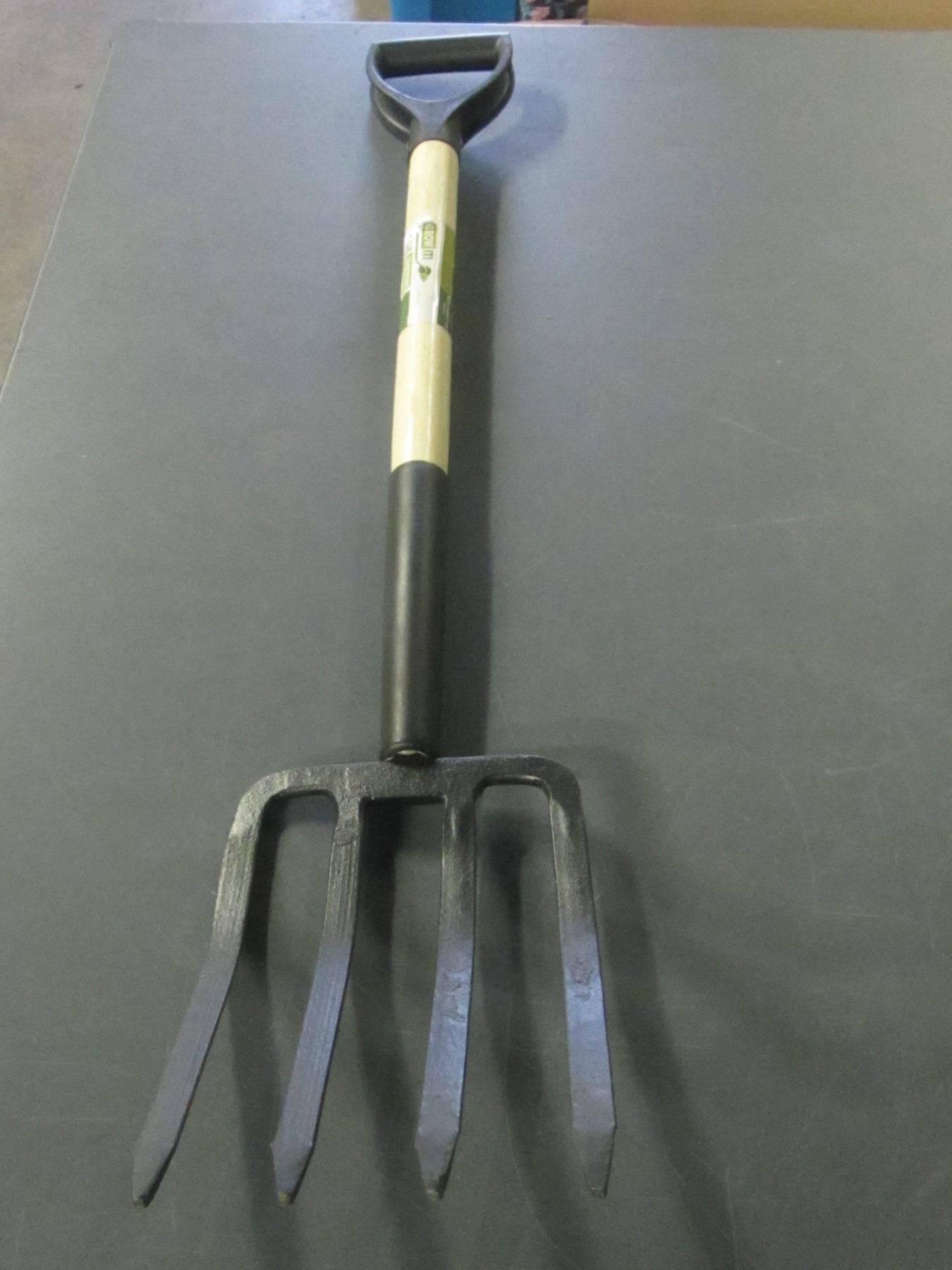 New 41 inch long Digging Fork / pitch fork / hardwood handle