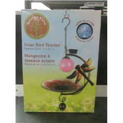 Solar Bird Feeder / lights up at night