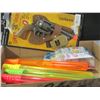 Image 1 : Flat of kids toys & crafts / big tex cap gun / 4 large bubble blowers / tie dye kit