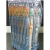 Image 1 : 1 Dozen Oral - B  Toothbrushes factory sealed / Classic Soft
