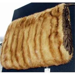 MINK LADY'S MUFF