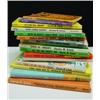 Image 1 : LOT OF 17 CHARLIE BROWN Books