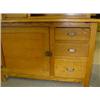 Image 5 : OAK HOOSIER Style Cabinet