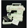Image 1 : Singer/Merritt Portable SEWING MACHINE
