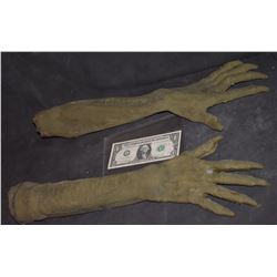 GRIMM ALIEN CREATURE DEMON FULL ARM APPLIANCE GLOVES