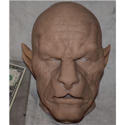 TEEN WOLF SEVERED WEREWOLF VAMPIRE HEAD WITH GORE